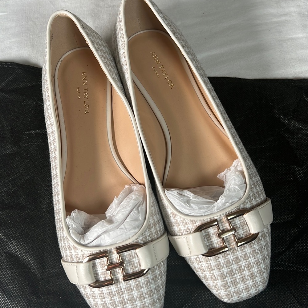Ann taylor tweed white flats